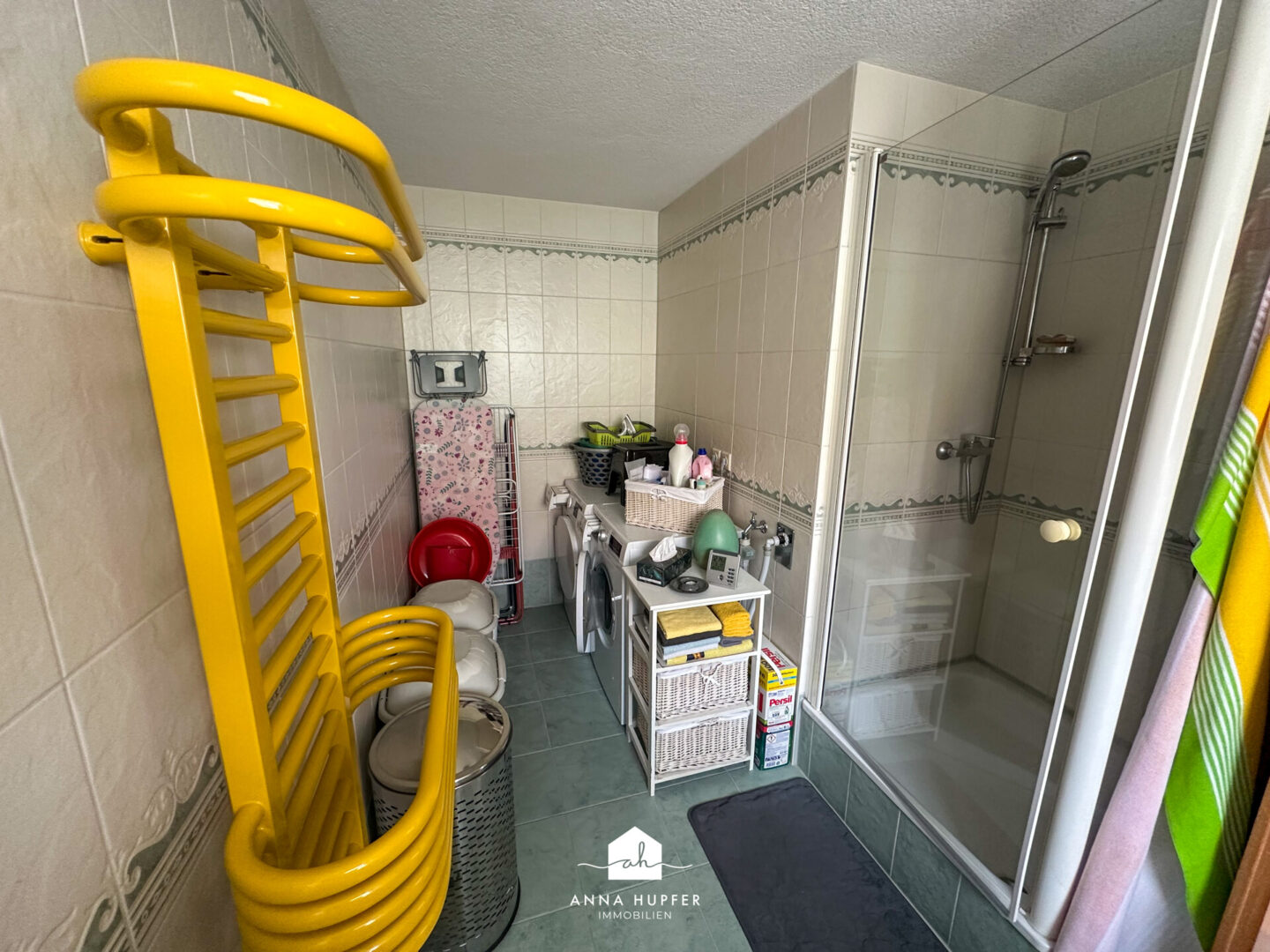 Badezimmer (EG)